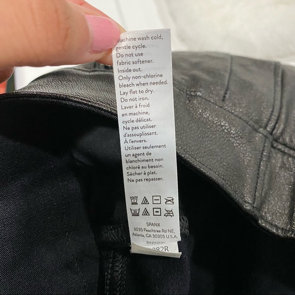 Spanx Leather-Like Ankle Skinny Pant Sz M DEFECTED Stretchy Chic Edgy Casual - Picture 11 of 15